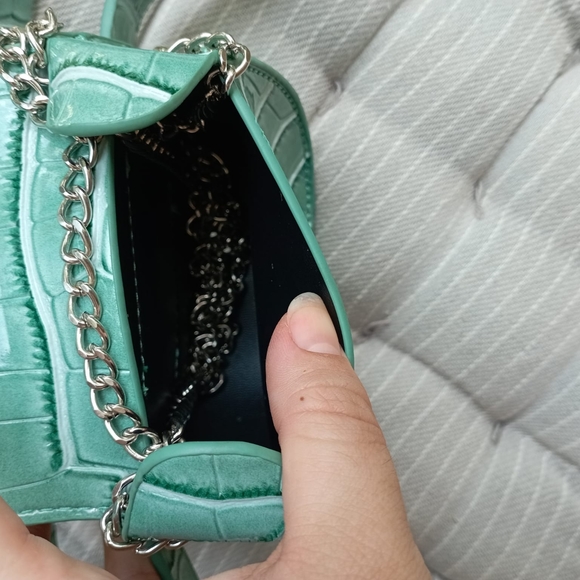 2 in 1 Croc Faux Leather Belt with Bag / Sling Bag - Picture 12 of 14